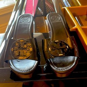 Women’s Tory Burch Sandler never woren